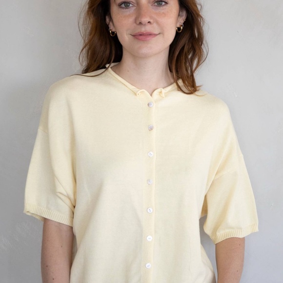 Women's Butter Yellow Button-Up Top - Picture 1 of 6